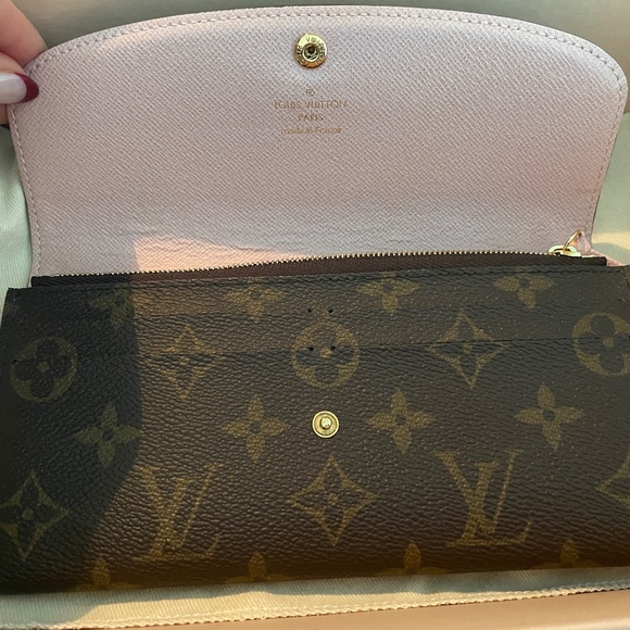 Louis Vuitton Emilie Wallet - Rose Ballerine - Picture 3 of 5